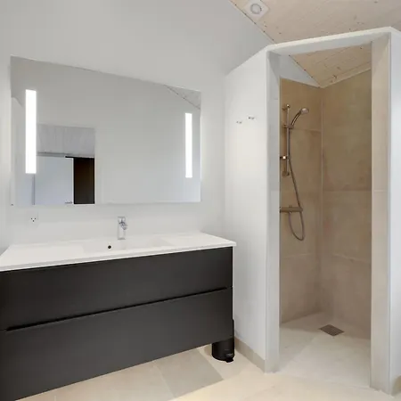 Maike - 200m From The Sea By Interhome